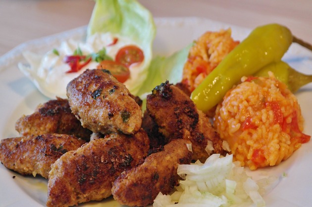 Cevapi – mici în variantă sârbească
