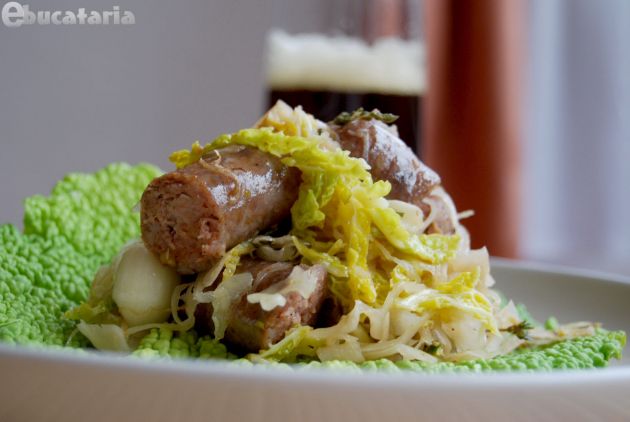 Cârnați cu varză