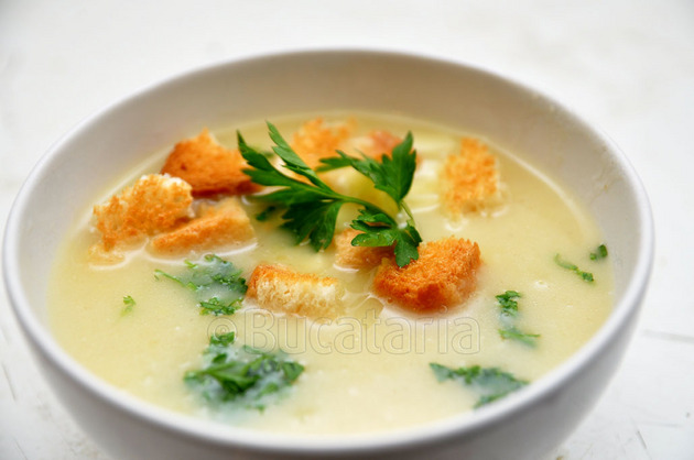 فطورك اليوم ياورده Supa-crema-cu-usturoi-06-1b