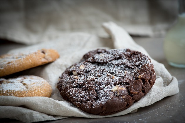 Biscuiţi cu ciocolată şi scorţişoară