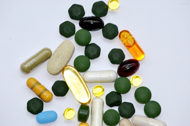 OPINIA NUTRIȚIONISTULUI Atenție la interacțiunile aliment - medicament!