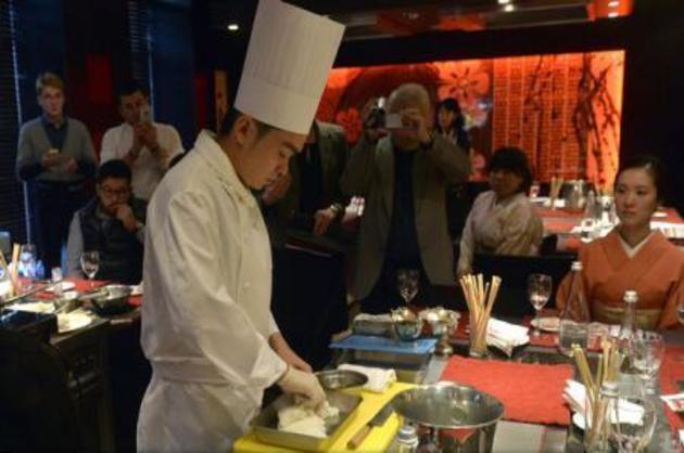 Luna Culturii Japoneze a debutat la București cu un seminar despre sake și gastronomia niponă