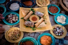 ZILE NAȚIONALE: Emiratele Arabe Unite - turism și gastronomie