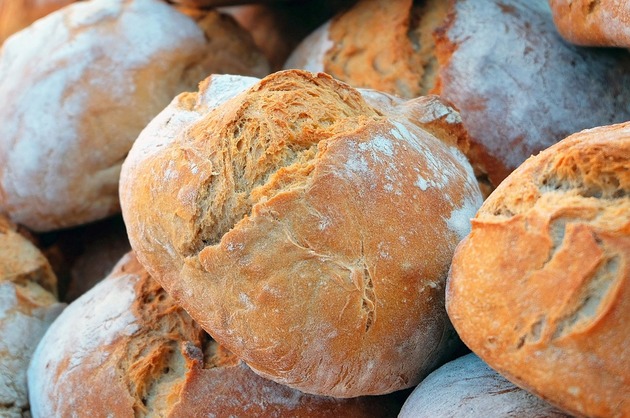 Ce se întâmplă când renunţi la gluten? – Beneficii şi reacţii adverse